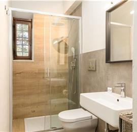 8 Bedroom Villa with Pool near Certaldo, Tuscany, Sleeps 14 - 15